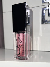 Load image into Gallery viewer, Ultra Light Lip Oil
